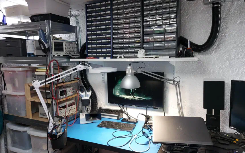 Electronics lab