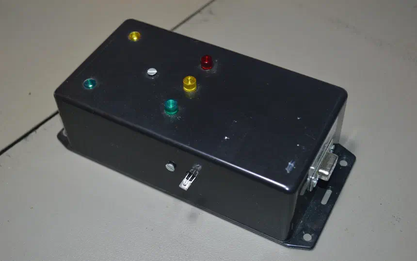 Temperature and light sensor with signalling LEDs (RS-232), AVR