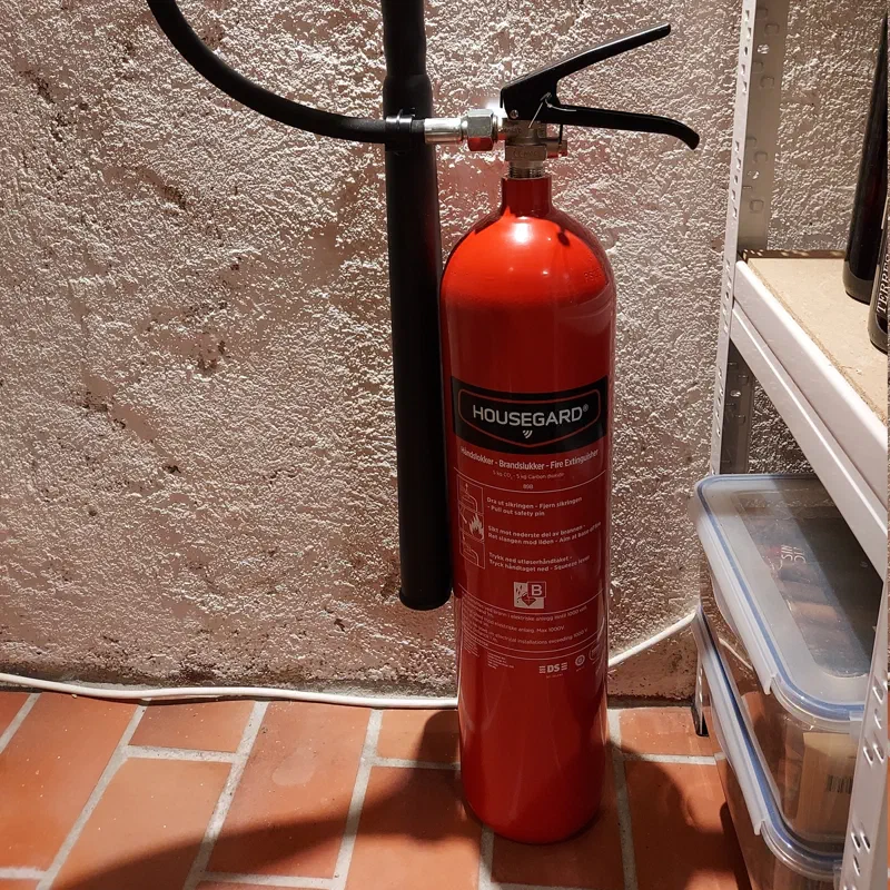 CO₂ fire extinguisher