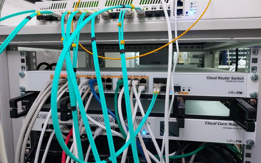 Replacing Unifi switches with MikroTik