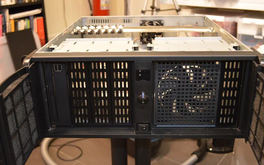 I&S EYE-4808BK server case