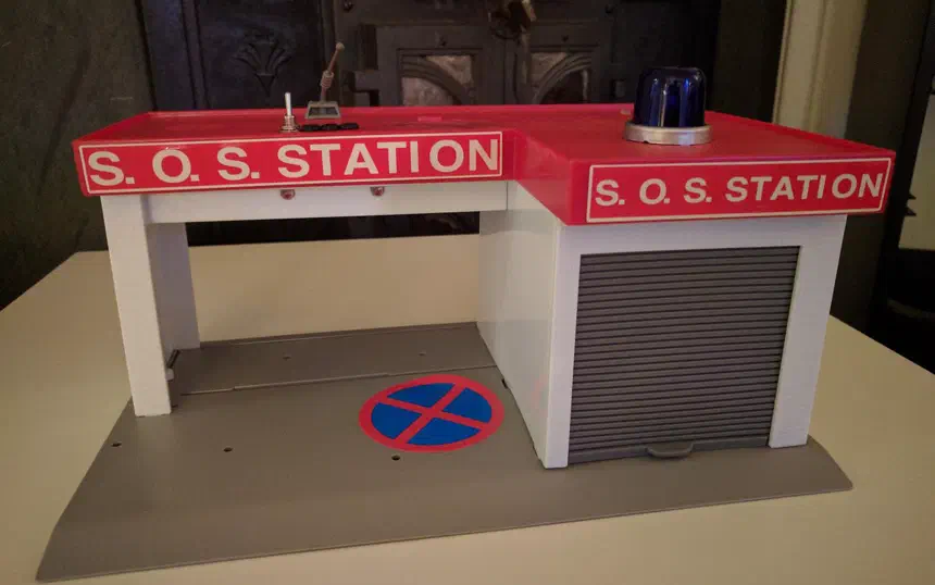 Modifying a noisy SOS station kids toy
