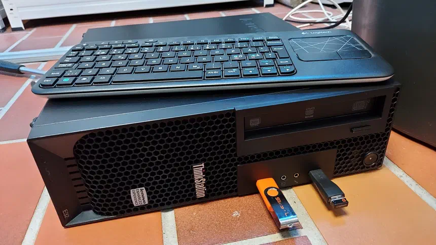 Update Lenovo BIOS with a bootable USB stick